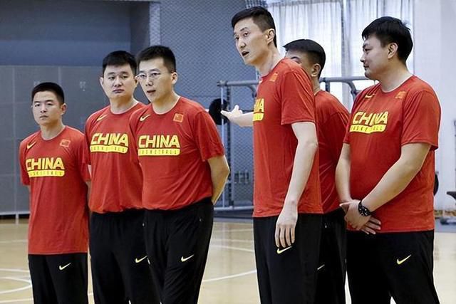 《名侦探柯南》曝黑科技版剧照 开启高科技犯罪 2018-09-28 人气经典动漫《名侦探柯南》第22部剧场版《名侦探柯南：零的执行人》一直颇受大家关注，近日电影发布全新黑科技版剧照，将烧脑推理的剧情+技术流犯罪+好莱坞式动作戏份完美结合，再一次印证了粉丝给出的“最强 《名侦探柯南》曝粉丝自制海报 展现最强男友力 2018-10-11 今年最受关注的日本动画电影《名侦探柯南：零的执行人》，今日曝光了全新的“22年守护”版粉丝自制海报。