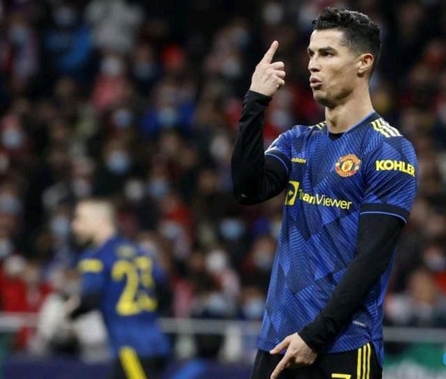 这部集合了60位一线歌星，集时尚、搞笑、音乐元素于一身的新时代喜剧将成为今年贺岁档的揭幕大片。